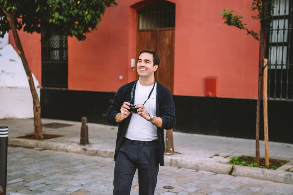 Enrique gaya posando